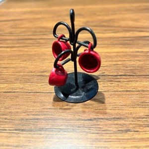 Vintage Metal Teacup tea cup Display Holder dollhouse Midwest kitchen furniture